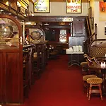 Hallahan's Hotell