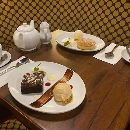 Hotel Hallahan's 4*