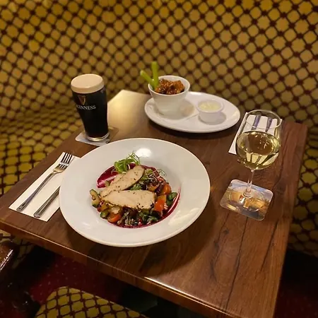 Hallahan's 4* 발리나