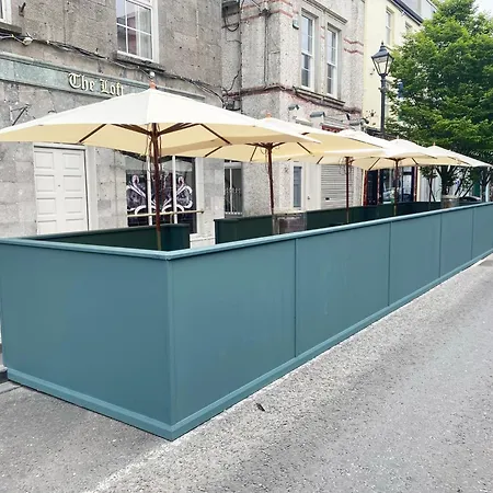 Hotel Hallahan's