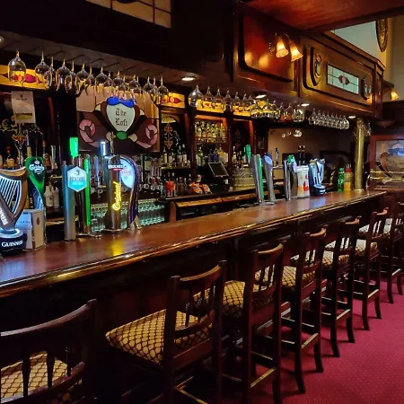 Hotel Hallahan'S