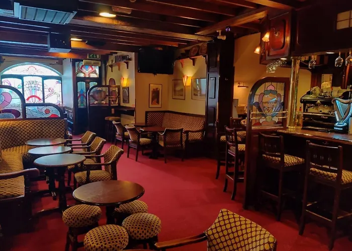 Hallahan's Hotell 4*